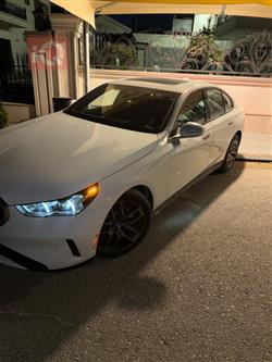 بي ام دبليو i5